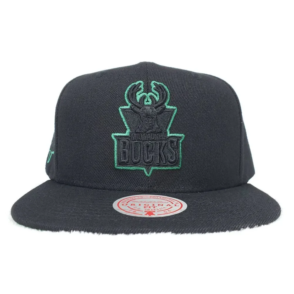 Milwaukee Bucks Mitchell & Ness NBA Snapback Hat Cap Black 3D Logo Green Pop NWT